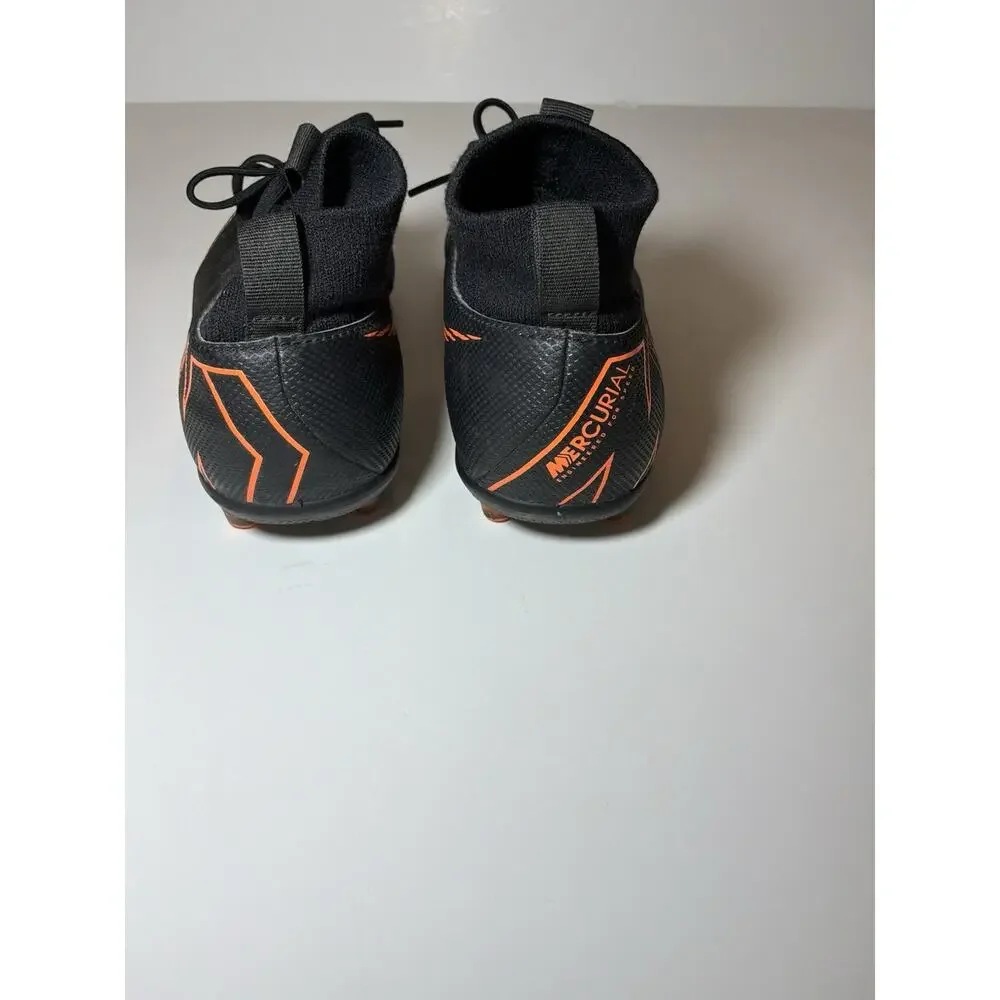 Kids Nike Mercurial Youth Soccer Cleats Size 5 Black and Orange